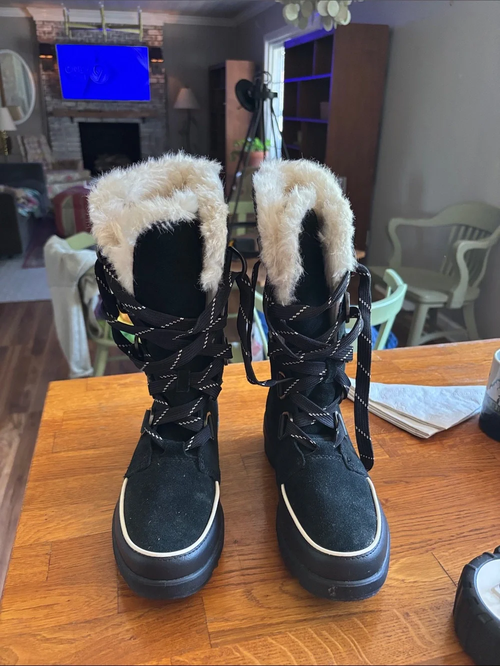 Sorel Black Faux Fur-Trim Lace-Up Waterproof Winter Boots
